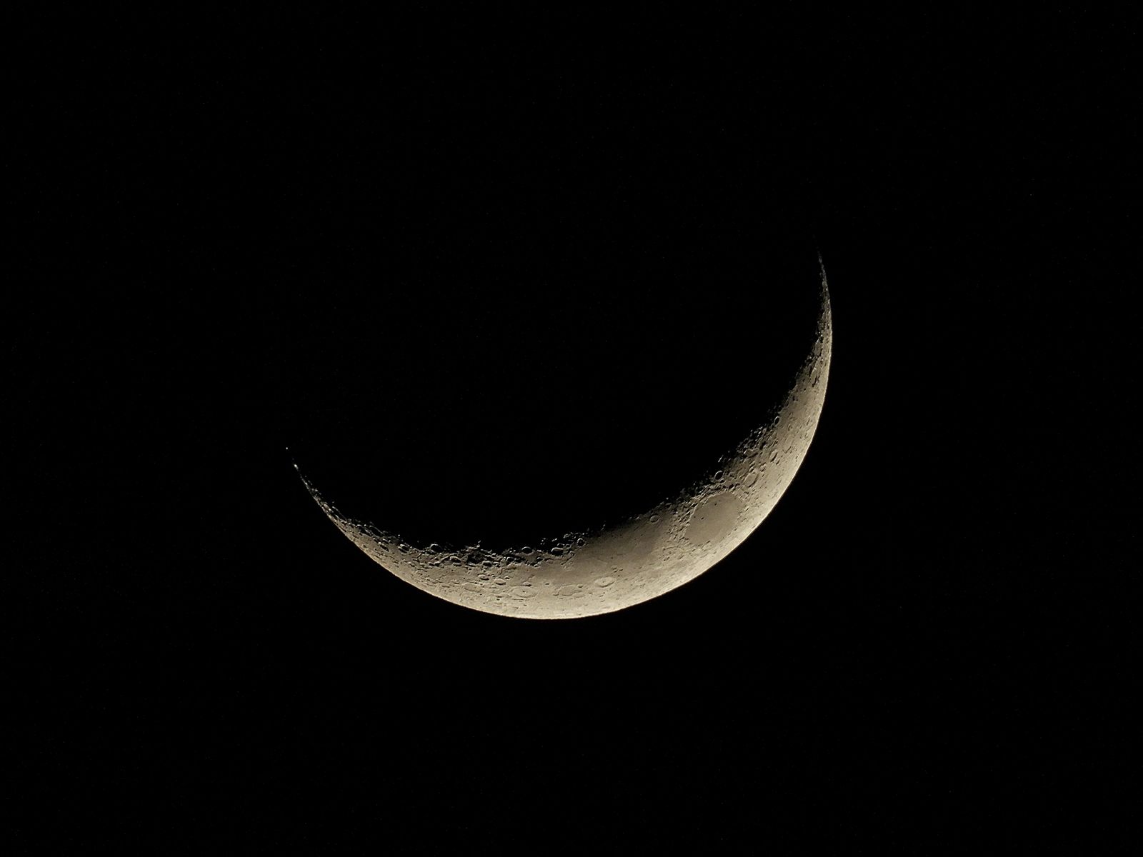 Calendrier et croissant de lune